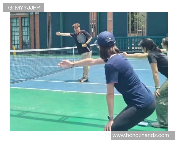 上海网球队的节奏与风采探秘:聚焦网球运动的魅力与发展 上海网球队的节奏与风采探秘:聚焦网球运动的魅力与发展