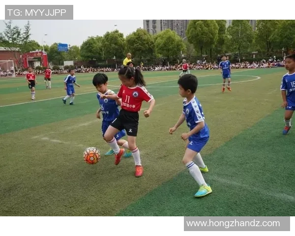 花式足球舞的魅力与技巧探秘让你在绿茵场上尽显风采