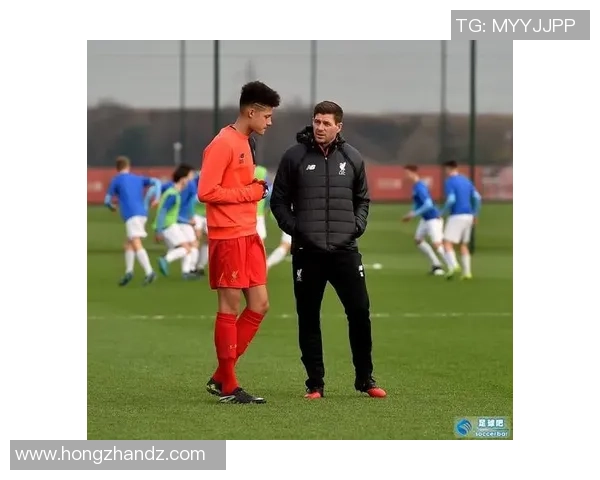 足球迟教练的执教之路与战术创新探索之旅