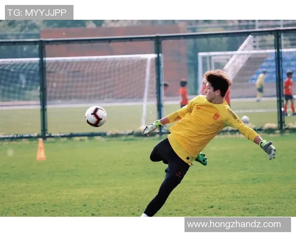 足球系统助我追寻男神的浪漫旅程与成长故事